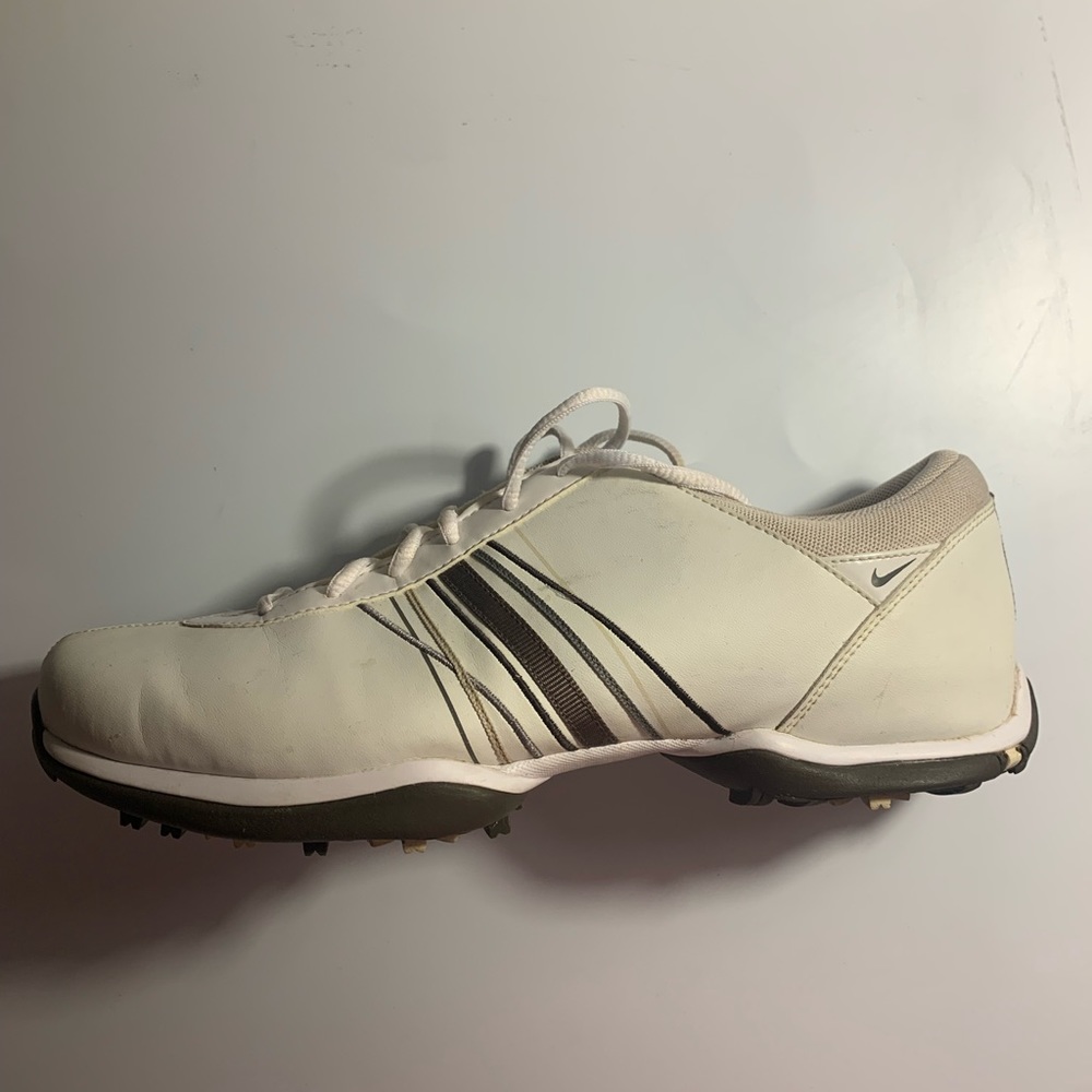 Women’s Nike golf shoes